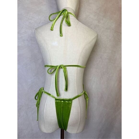 Green Velvet Bikini - Picture 4 of 6